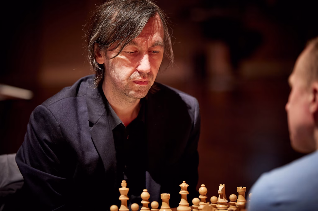 Gata Kamsky relata el infierno que vivió con su padre: «A veces, simplemente no quería vivir» Gata Kamsky 2023 Dortmund Gata Kamsky, en el torneo de Dortmund de 2023